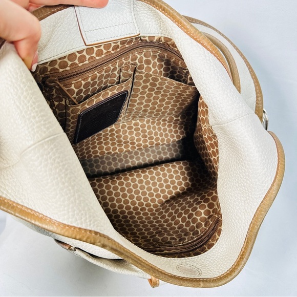 Brighton hobo bag leather shoulder artisan hardware contrast trim cream tan - Picture 4 of 13